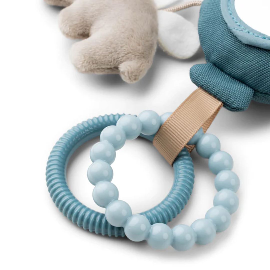 Done by Deer aktivitetsleksak med spegel Happy clouds Blue