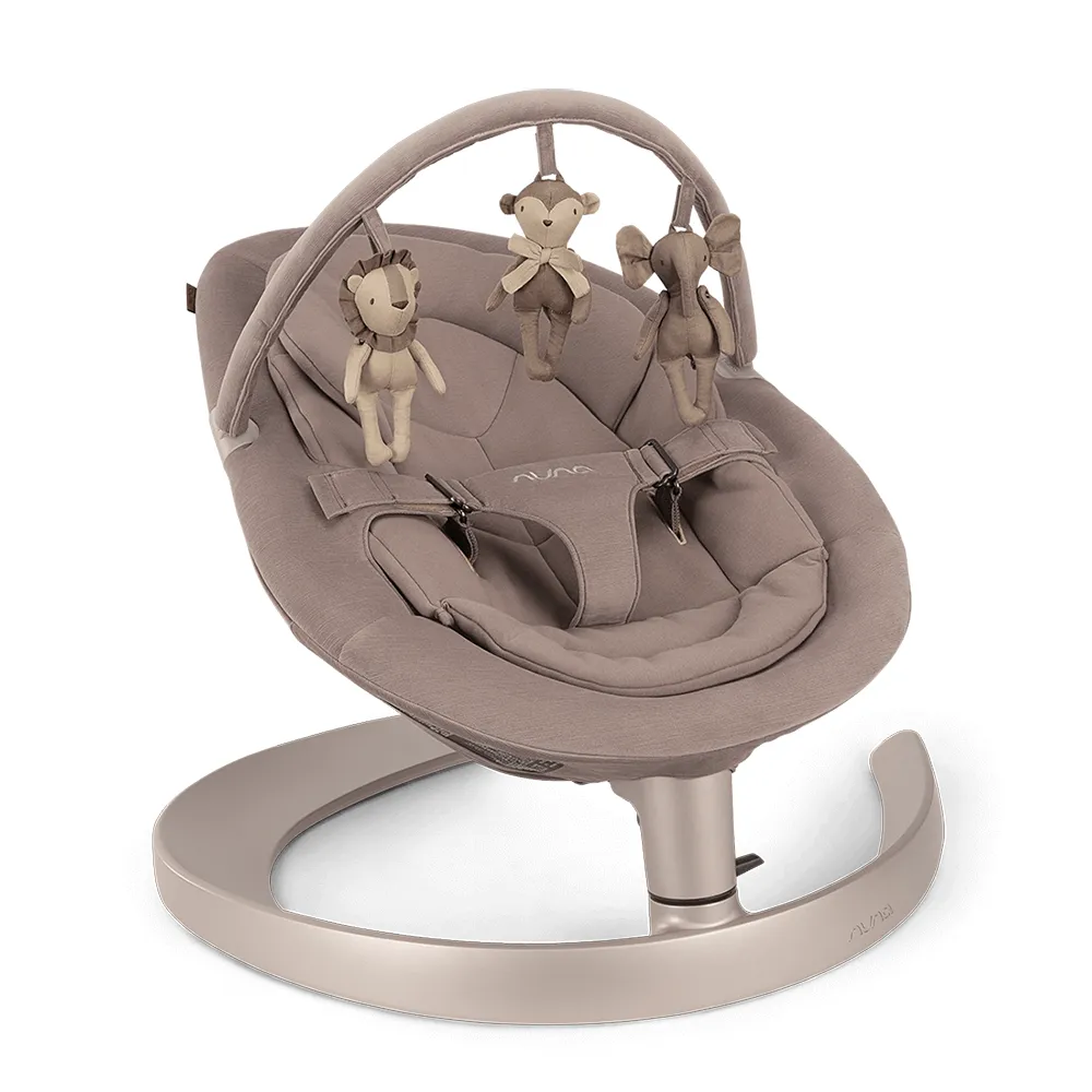 Nuna LEAF Grow babysitter med lekbåge Cedar