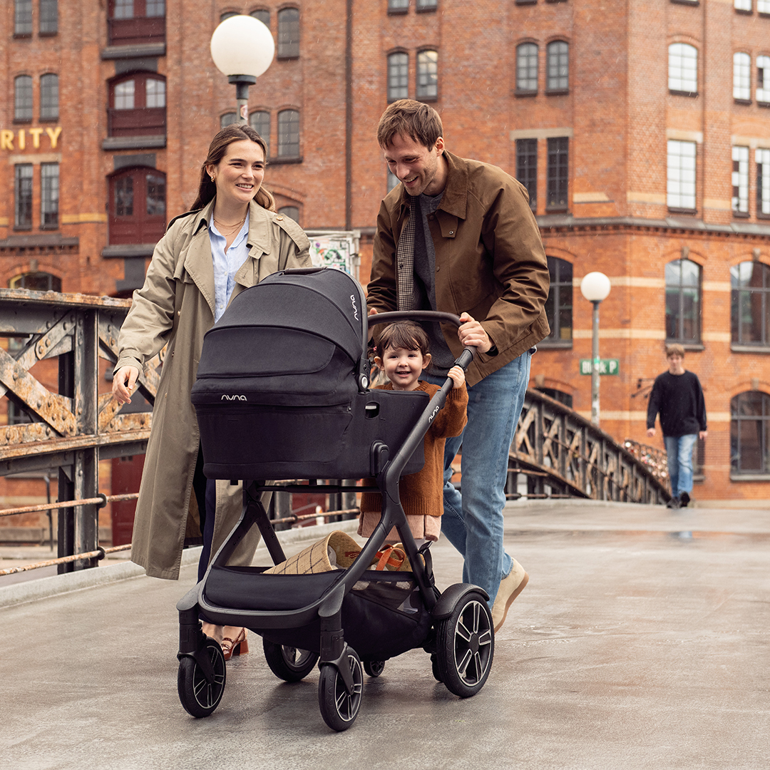 Nuna barnvagn Demi Next Cedar